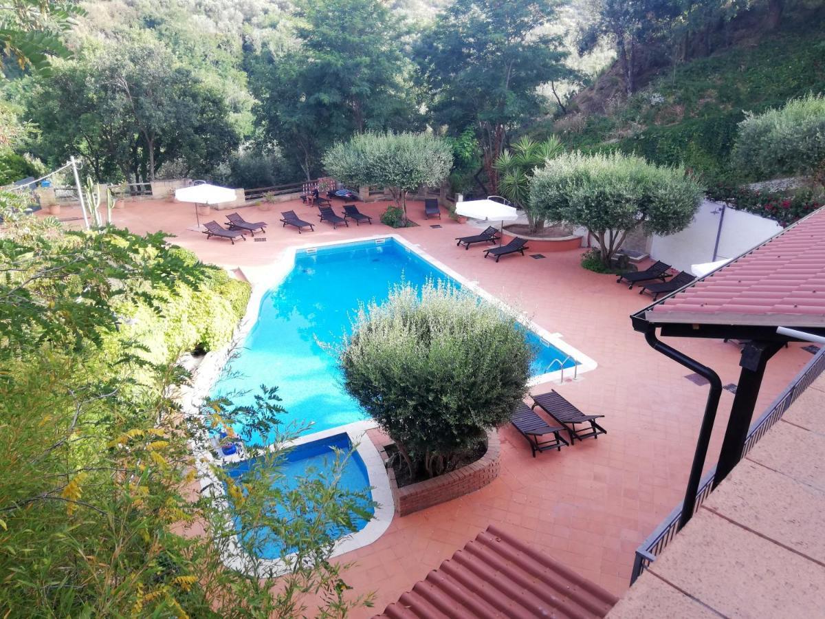 Residenza Mediterranea Zambrone Exterior foto