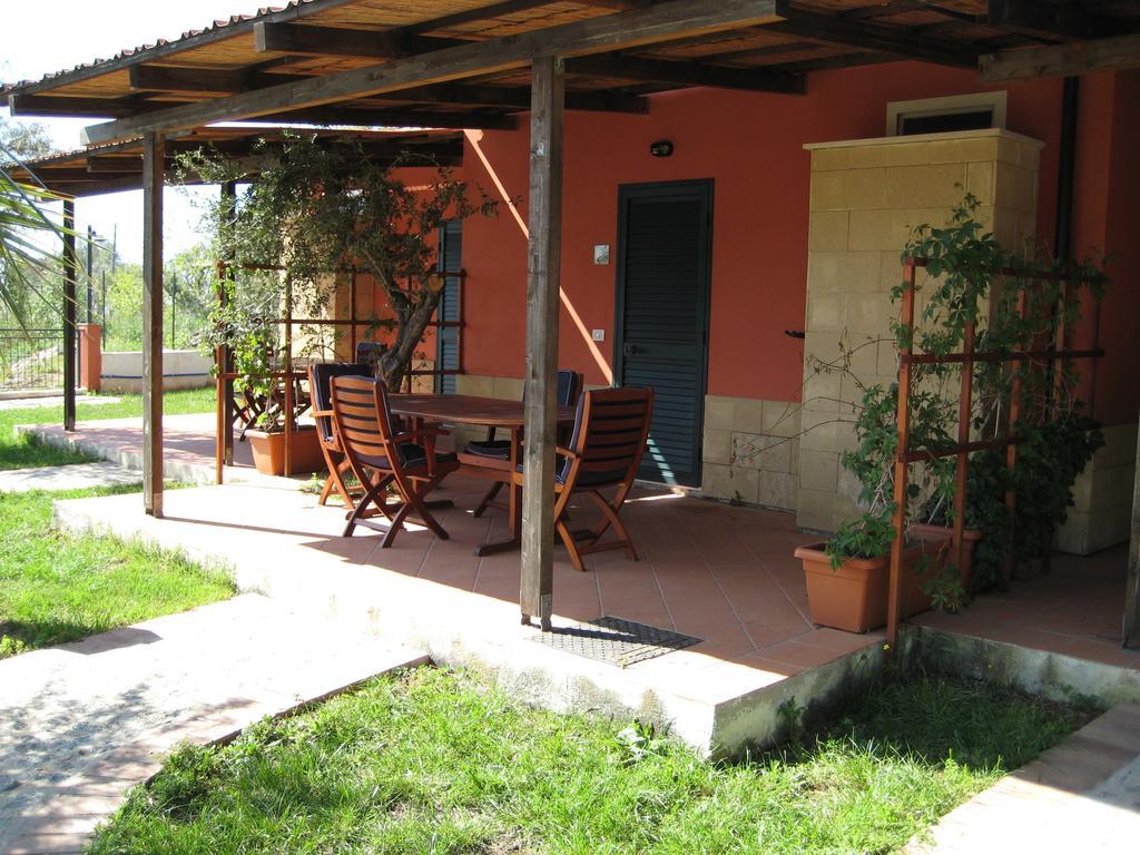 Residenza Mediterranea Zambrone Quarto foto